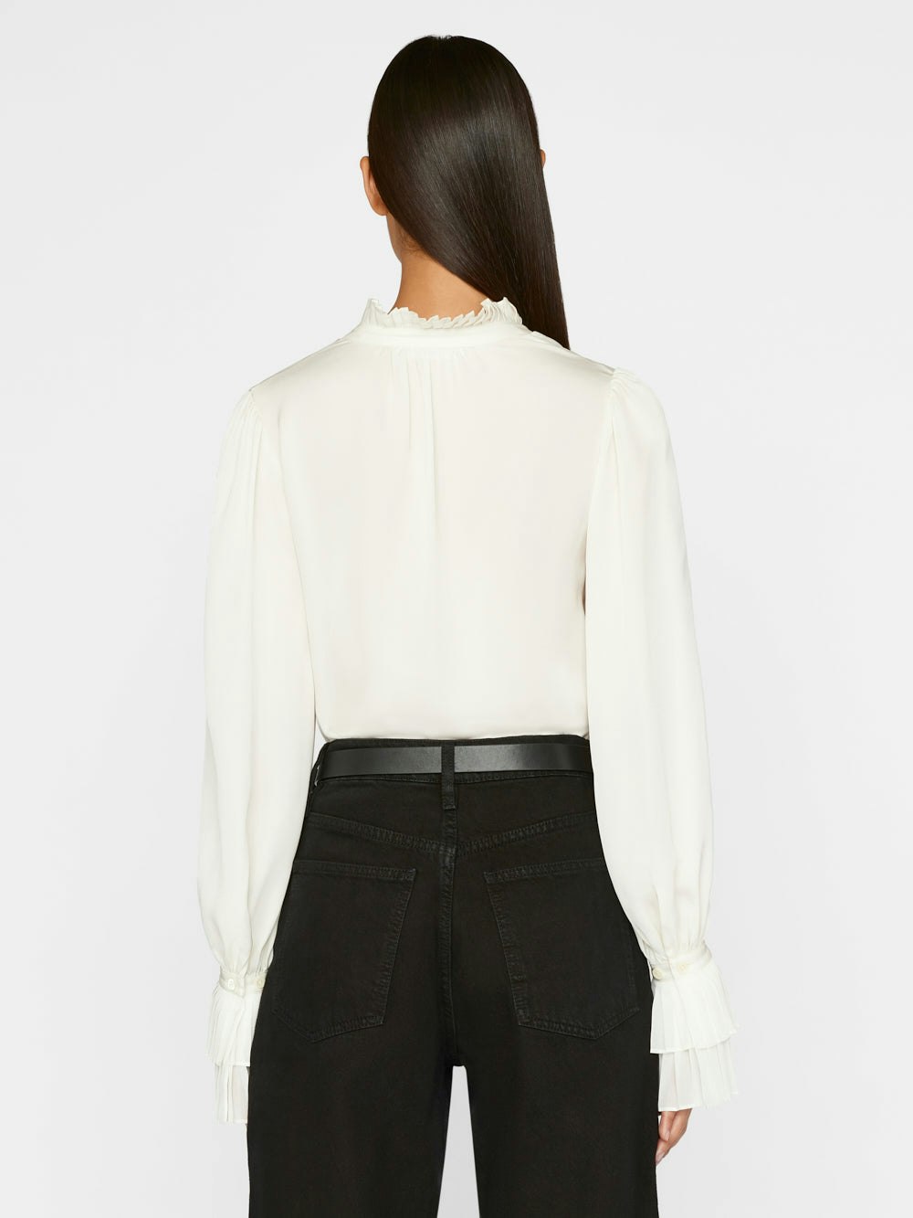 shirt back view alt:fit2